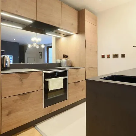 Apartment Deeni Place